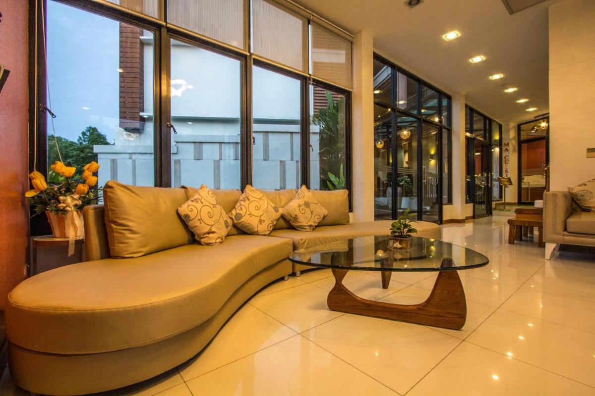 Mamaison Hotel - Housity