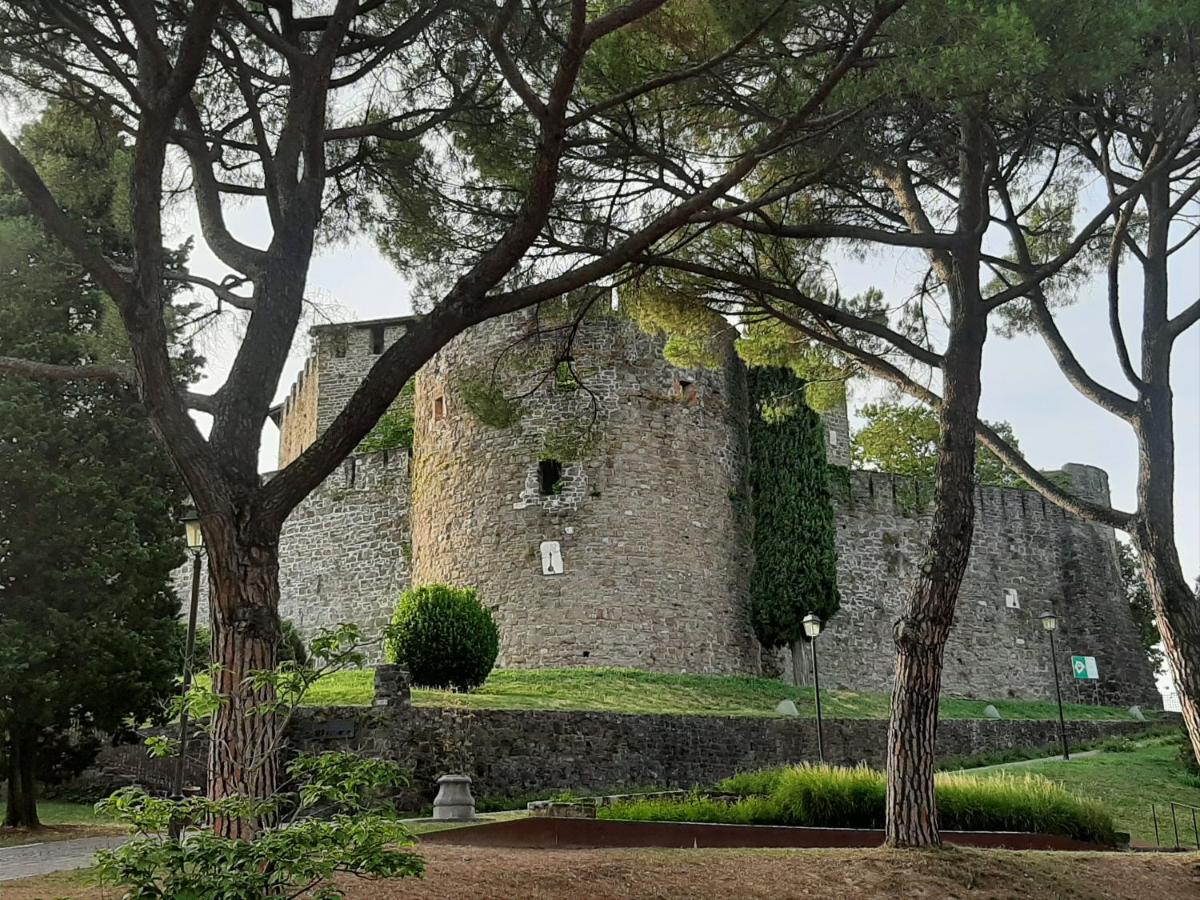 Suitetrails - Appartamentro centro vista castello