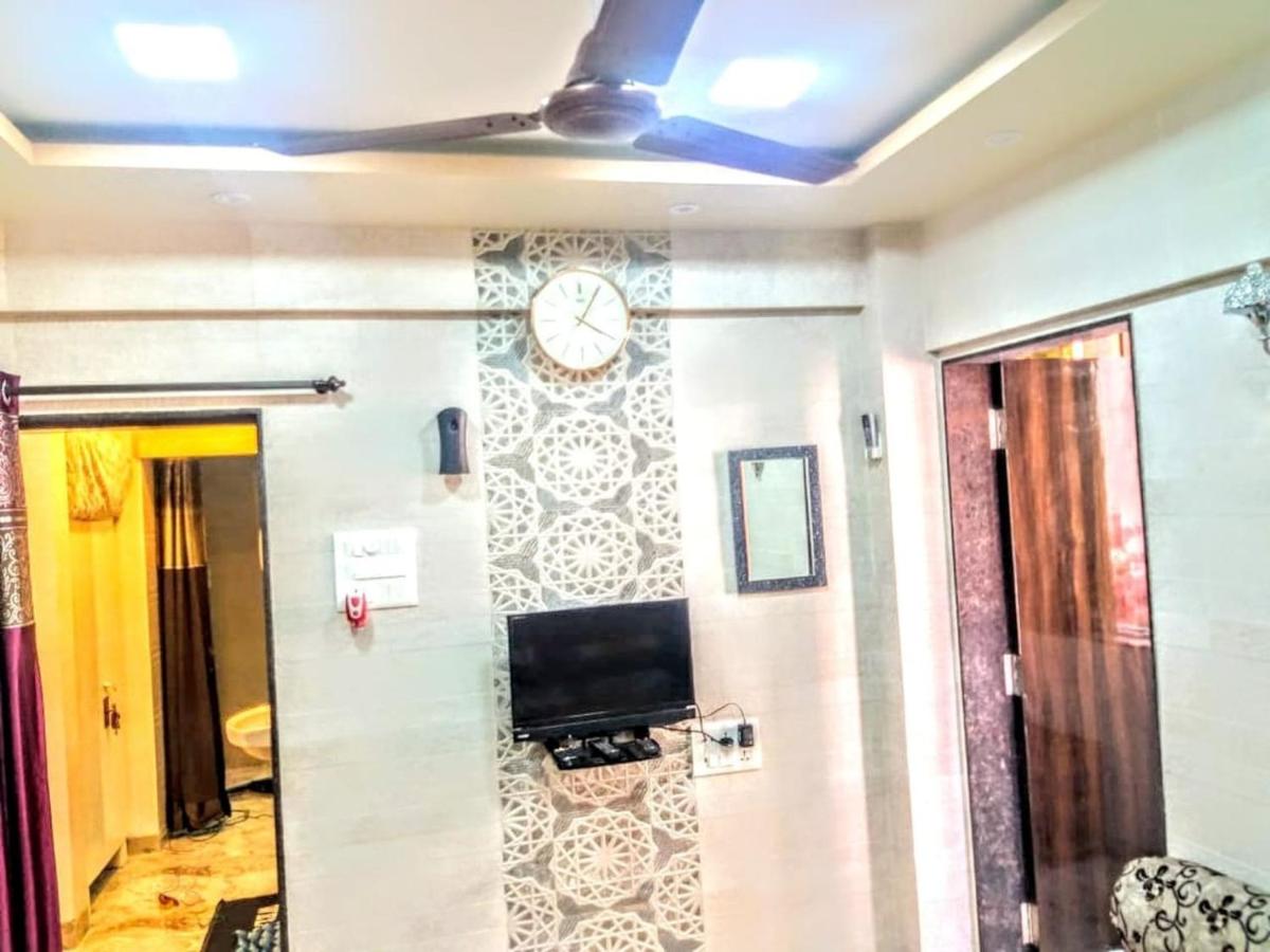 Cozy Furnished Apartment One Block From The Ocean - Housity