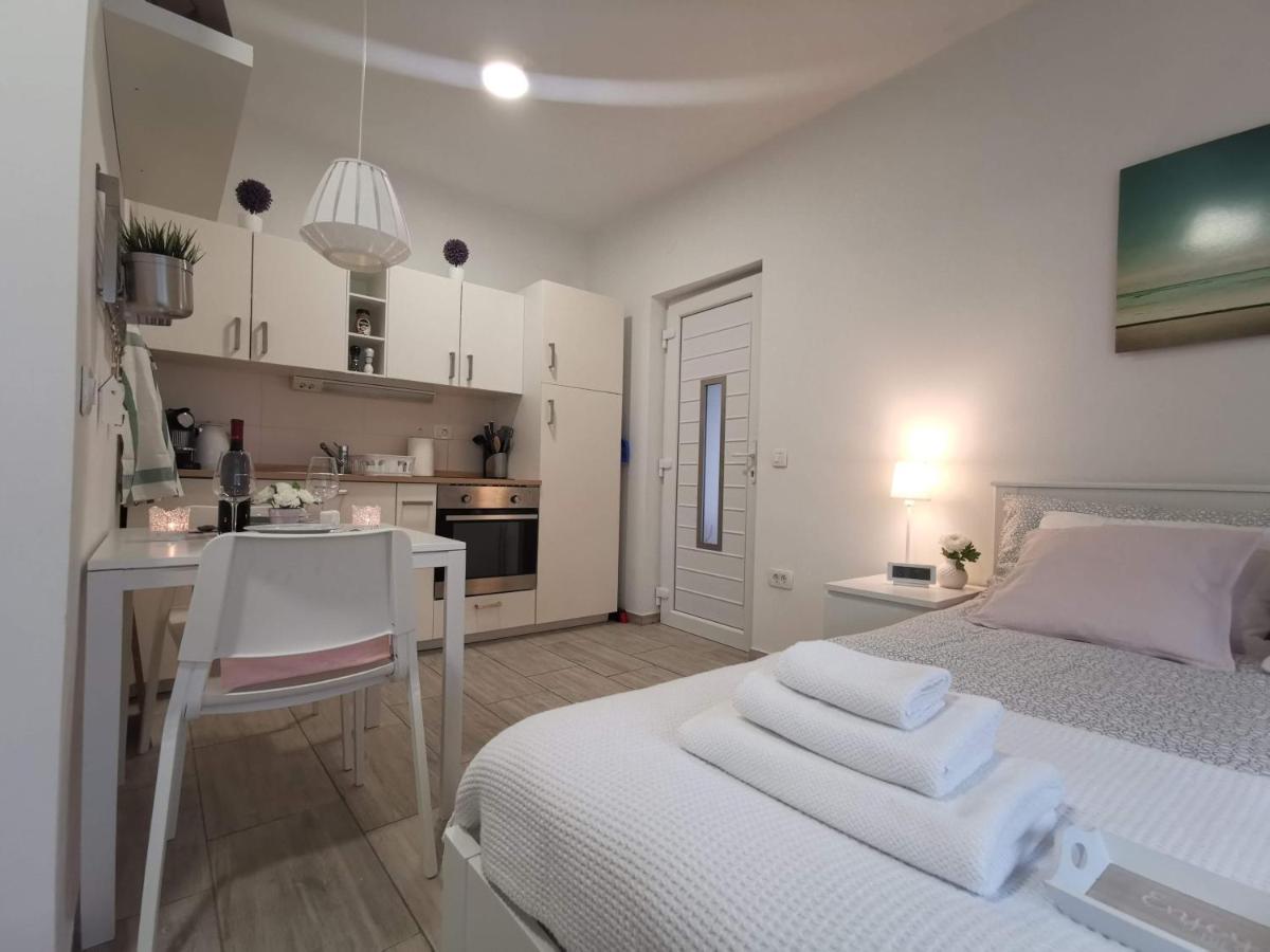 STUDIO JOY (2+0) - Housity