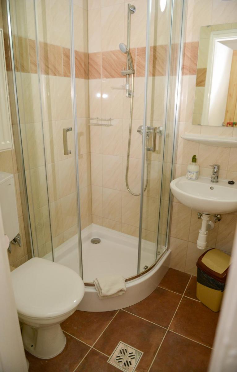 Thermal Panzió Igal - Housity