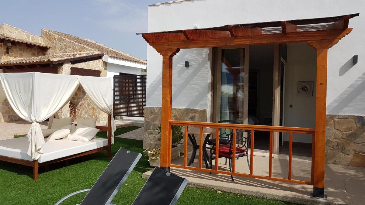 Un patio o zona al aire libre en Artmonia