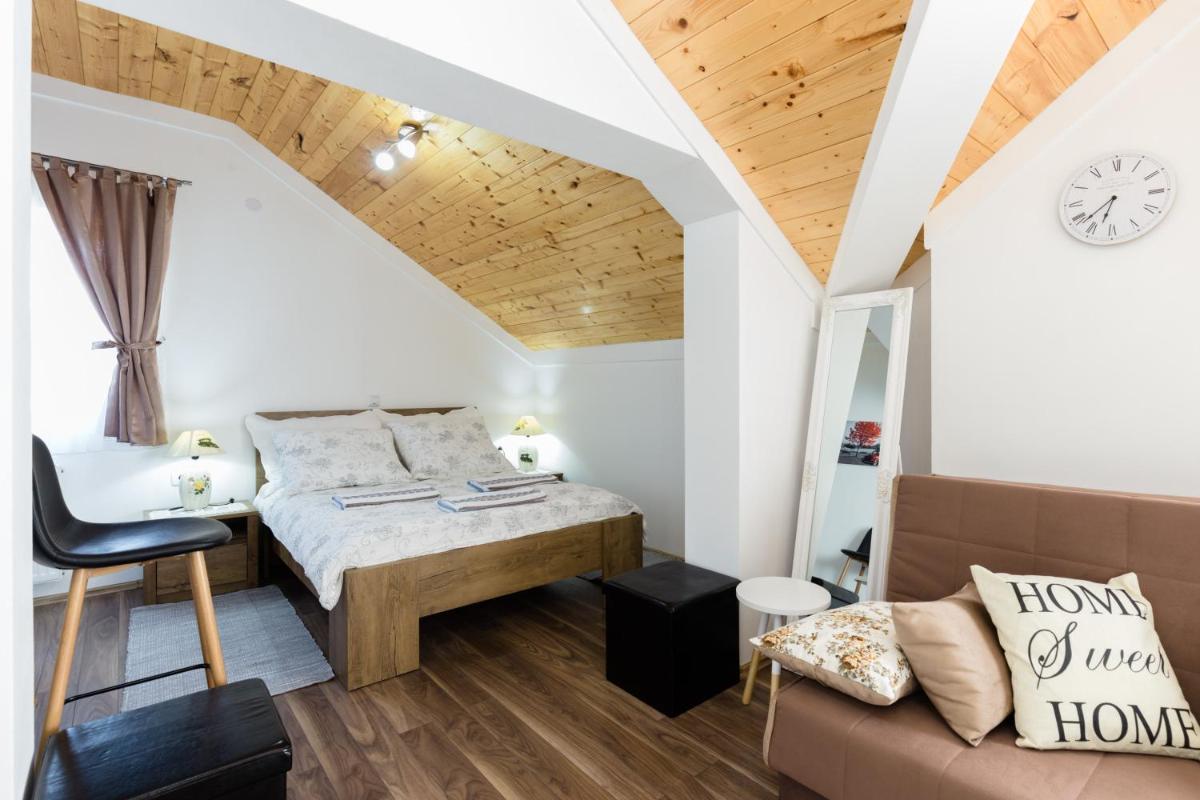 Studio Apartments Eagle - Housity