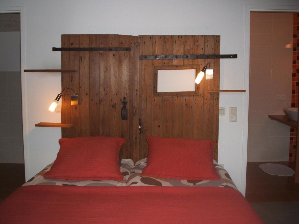 Chambres d'hôtes La Charrière - Housity