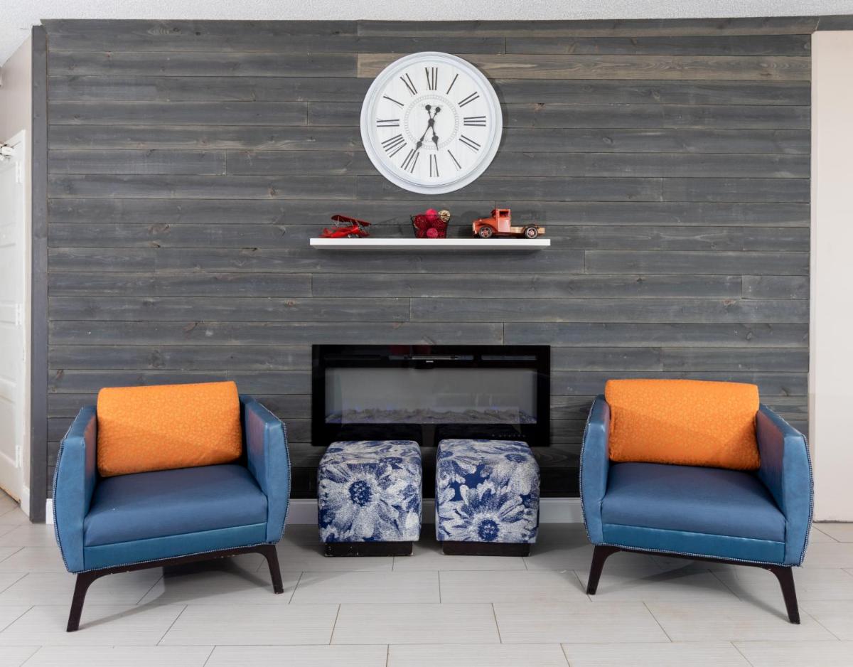 Super 8 by Wyndham Goldsboro - Housity