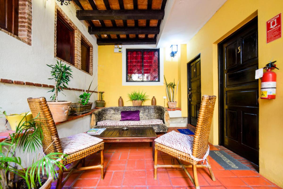 Casa Naemie - Housity
