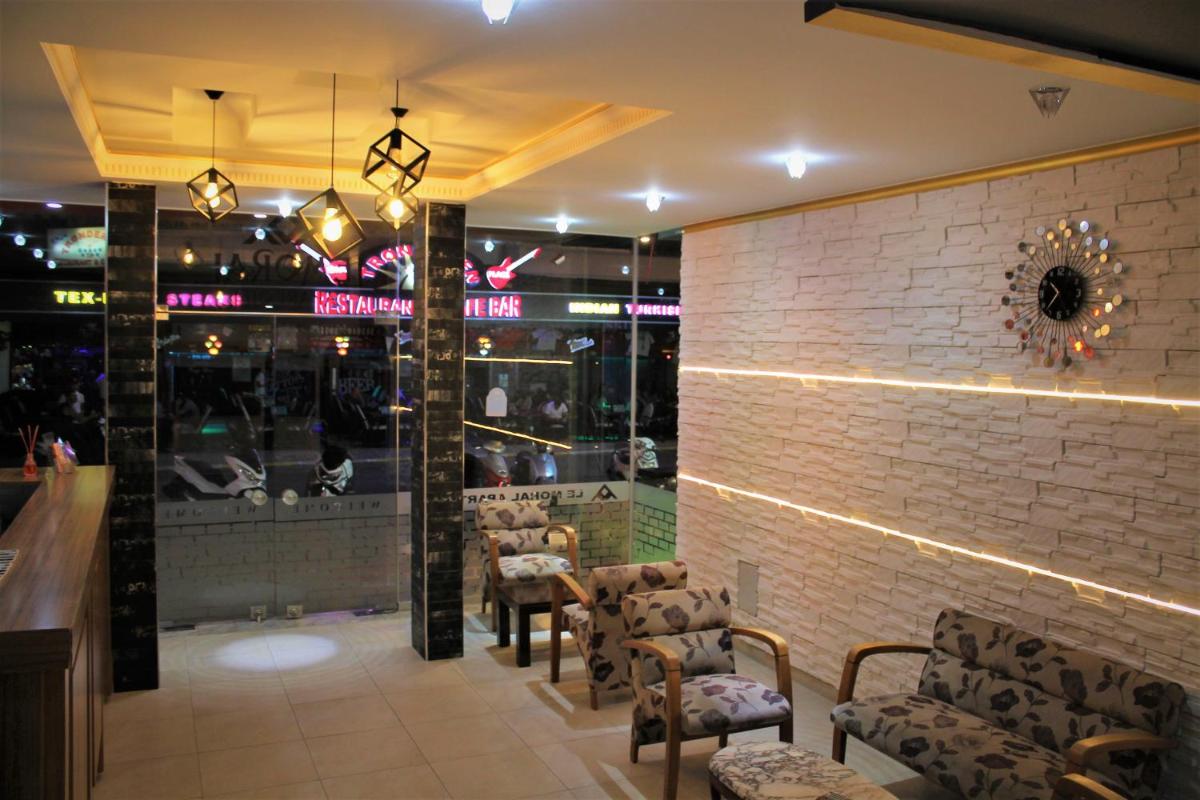 Suitetrails - Le Moral Apart Hotel