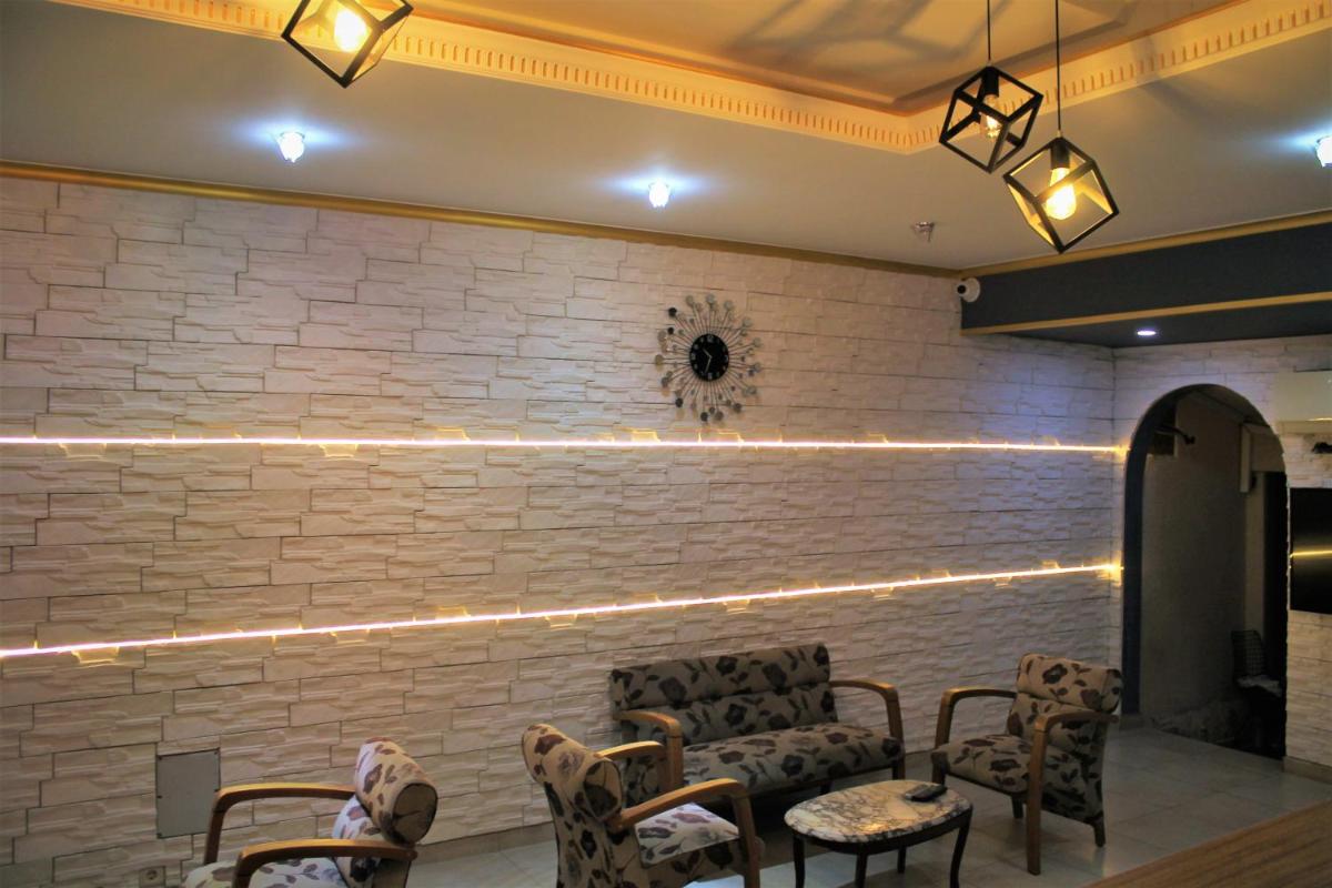 Suitetrails - Le Moral Apart Hotel