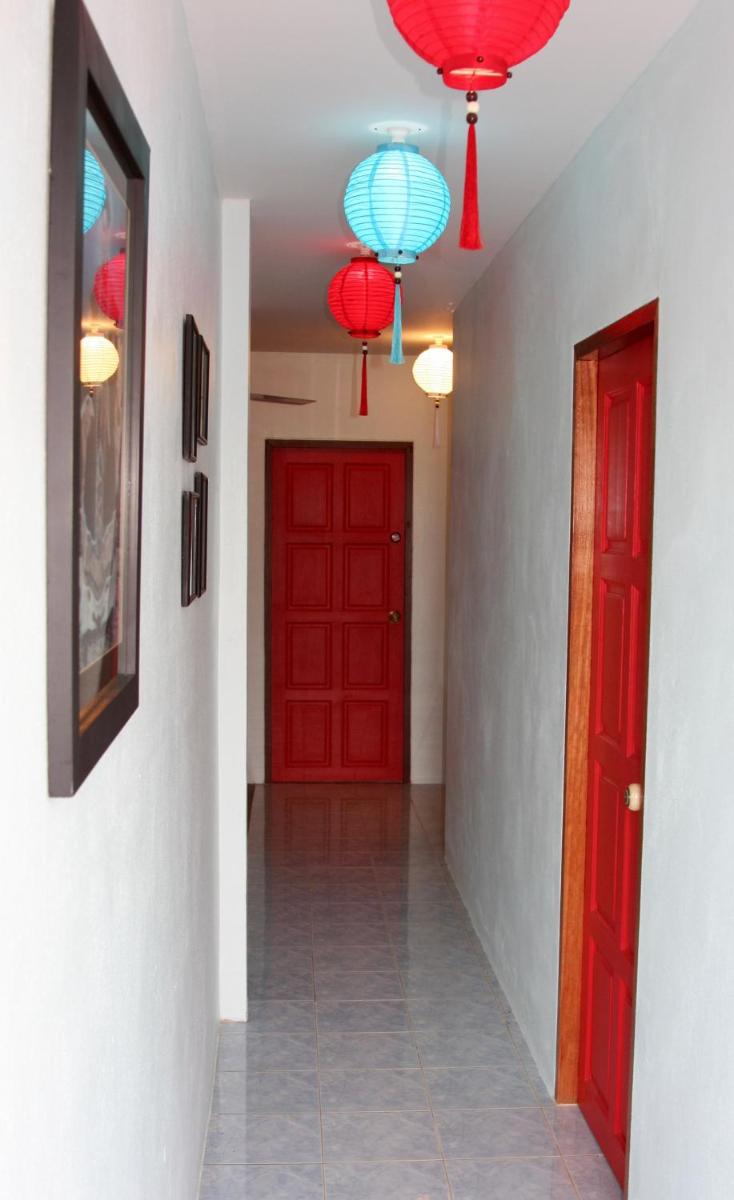 Tea Moon Beach House - Housity