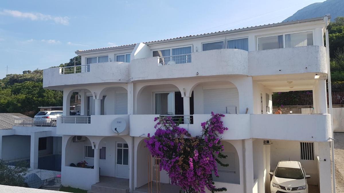 Apartment Light House - Housity