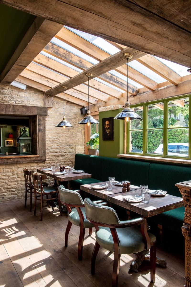 The Swan Inn - Housity