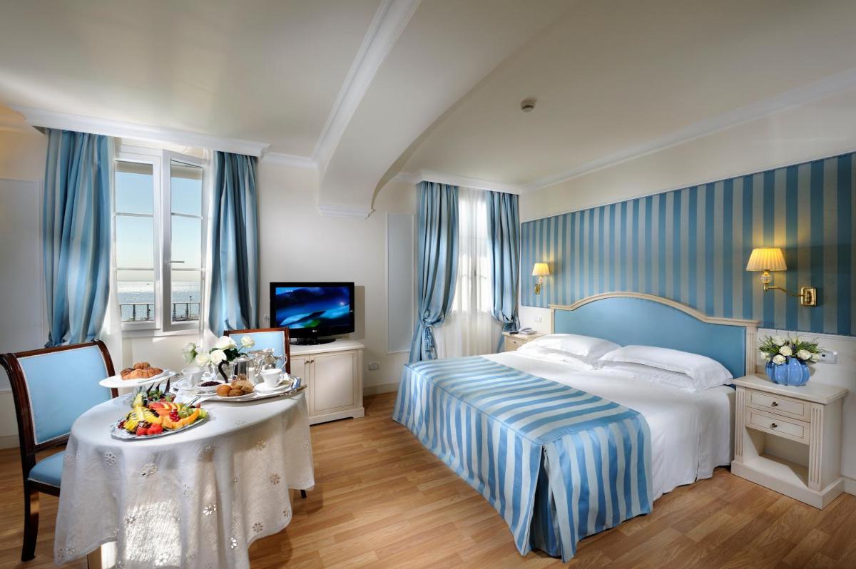 Hotel Italia Palace - Housity