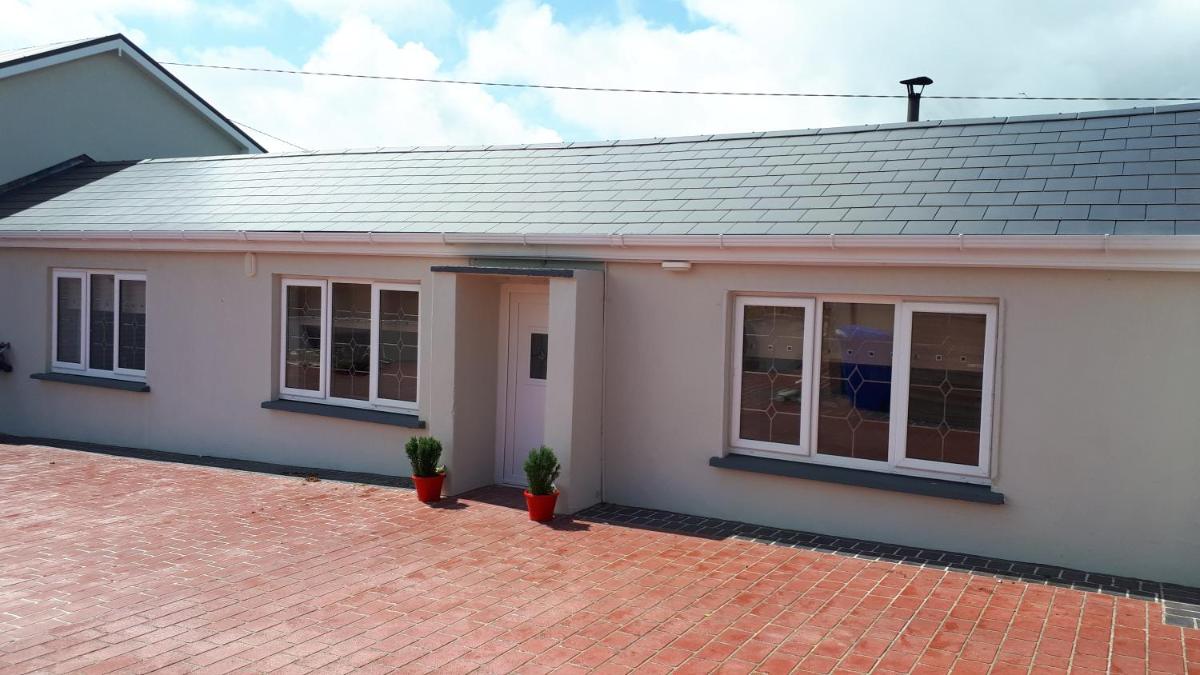 Suzies Self Catering Belmont - Housity