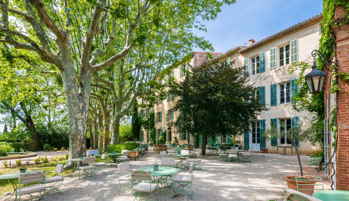 Jardin de l'établissement Hôtel - Restaurant & Spa La Magdeleine - Mathias Dandine