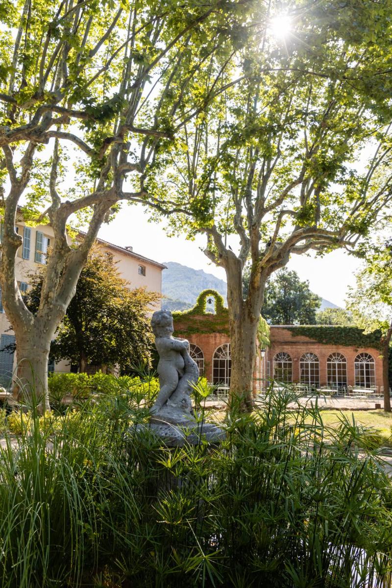 Jardin de l'établissement Hôtel - Restaurant & Spa La Magdeleine - Mathias Dandine