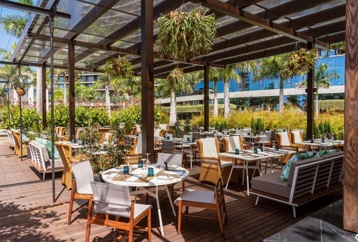 Um restaurante ou outro lugar para comer em Savoy Palace - The Leading Hotels of the World - Savoy Signature