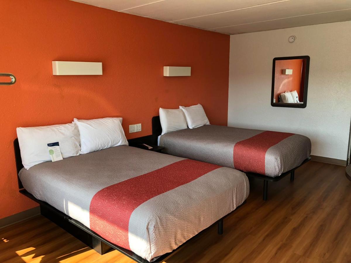 Motel 6-Brunswick, GA - Housity
