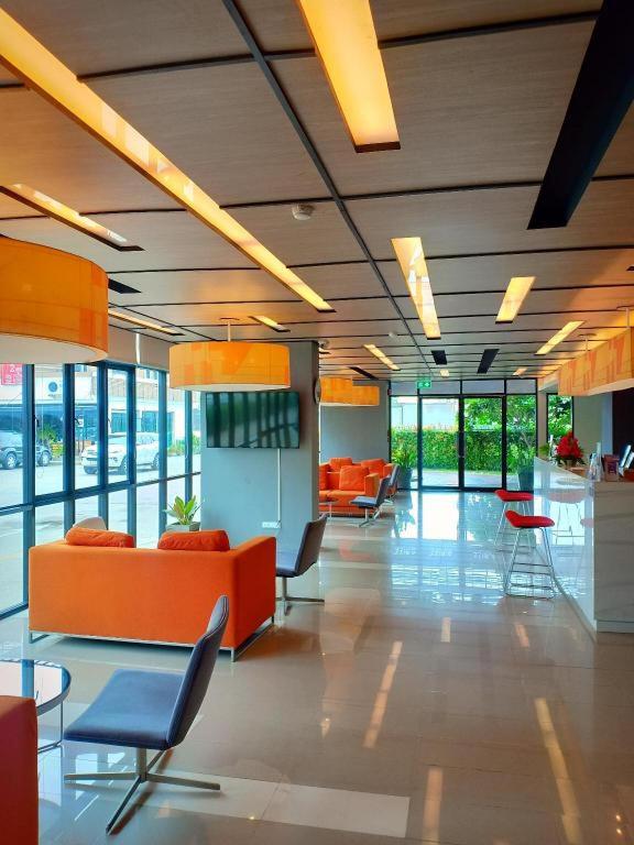 Suitetrails - ABIZZ Hotel Lampang Airport