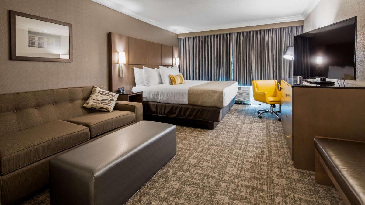 Cottonwood Airport & Expo Hotel Louisville - Housity