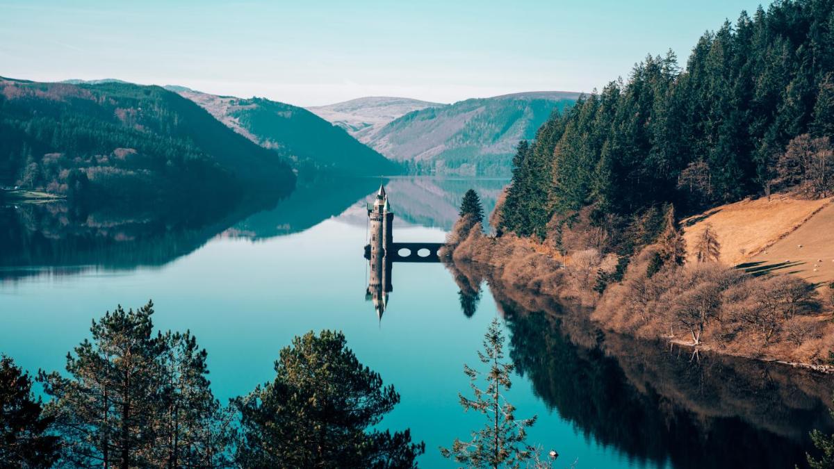 Lake Vyrnwy Hotel & Spa - Housity