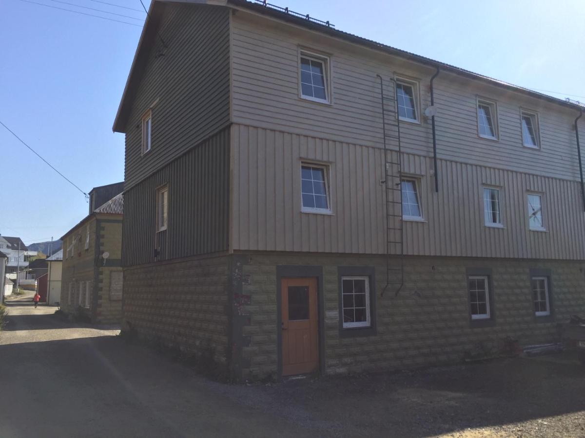 Holiday in the former fishing factory Arntzen-brygga - Housity