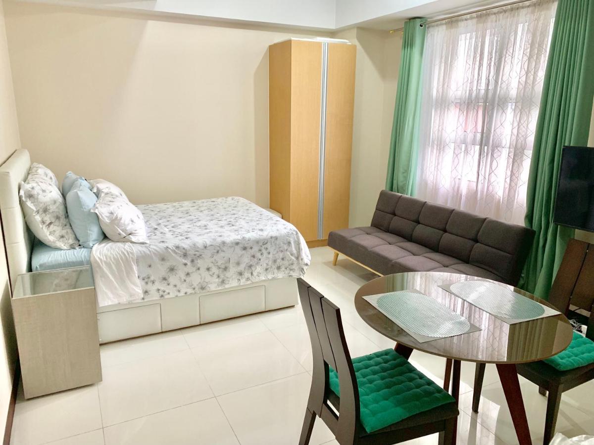 101 Newport City Chillax C2 Manila Airport Pasay - Housity