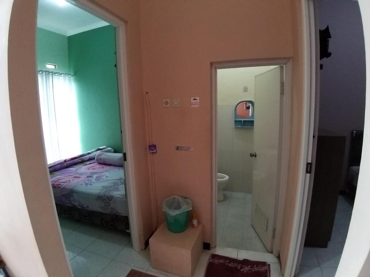 Ken's Villa 8 - Hizvo