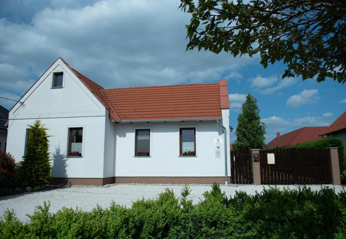 Levendula Apartman - Housity