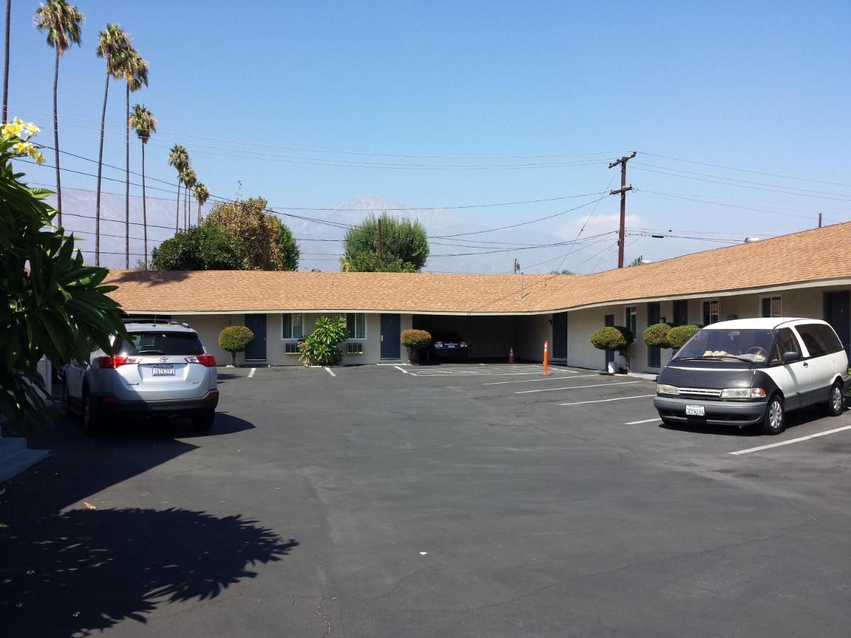New Kansan Motel - Housity
