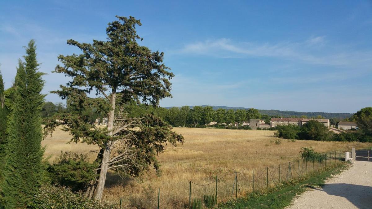 Apt 50m2 avec Balcon tout équipé proche d'Avignon - Housity
