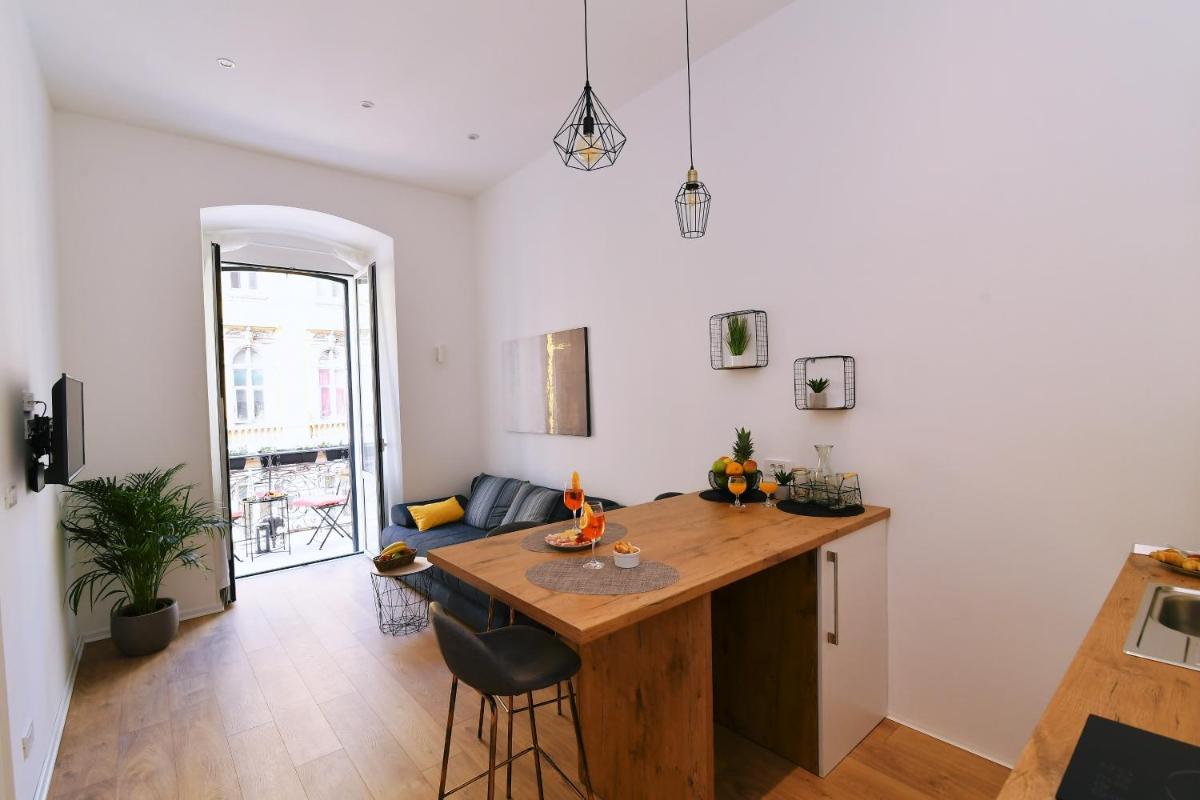 Vitopolis 1&2 - Housity