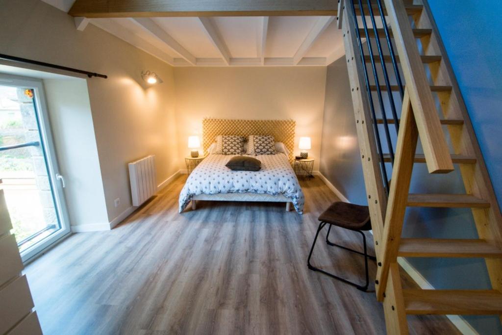 Gîte Les Hortensias Du Haut-Bois - Housity
