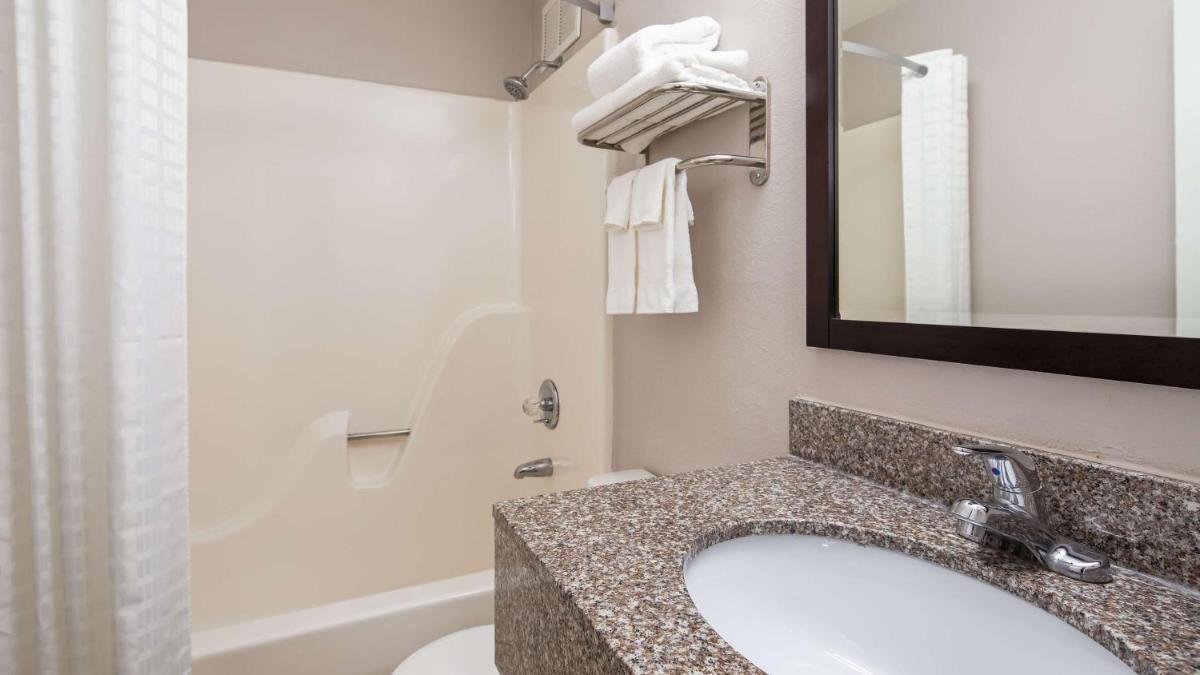 SureStay Hotel by Best Western Florence - Housity