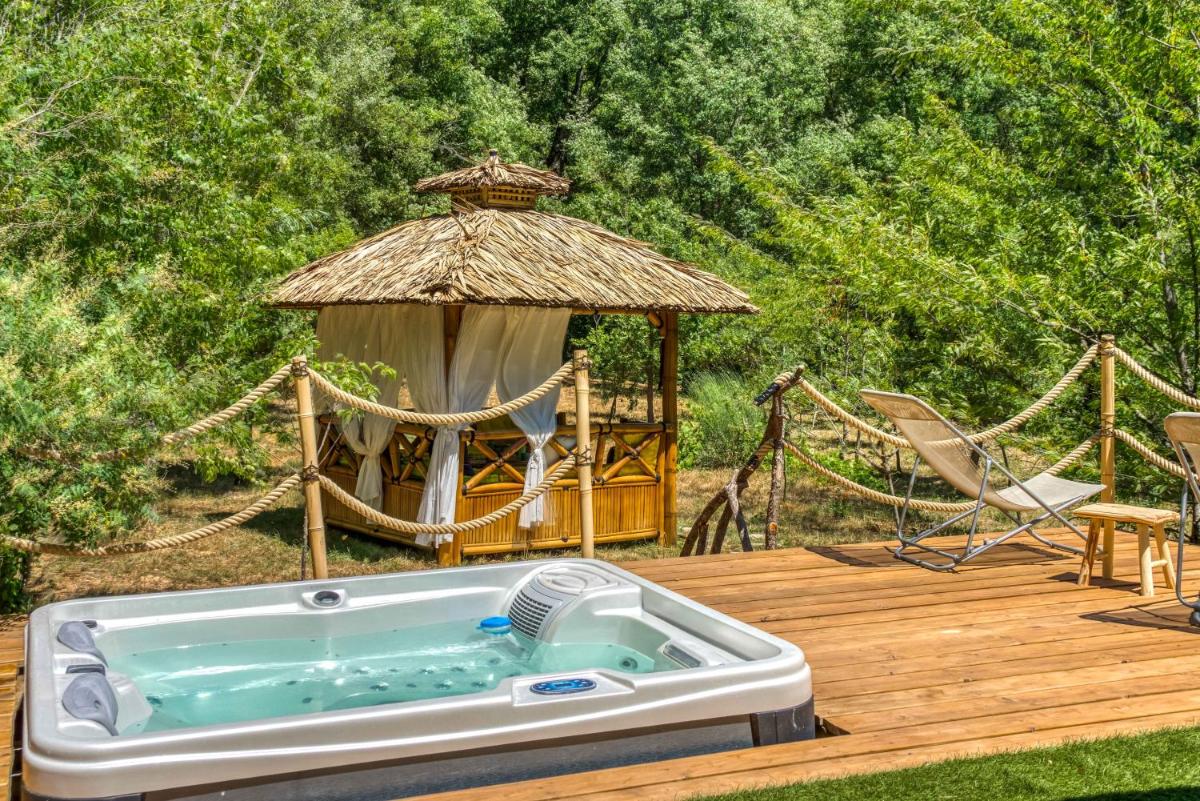 Domaine de l'Insolite - Housity