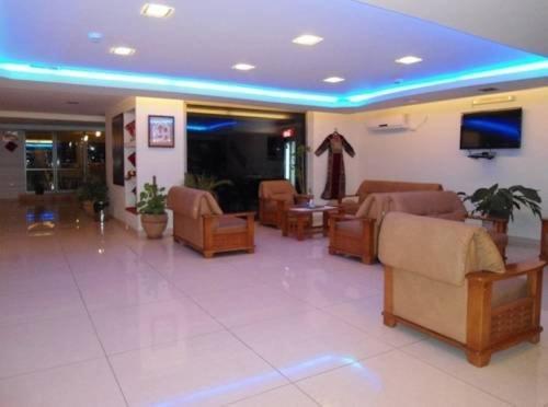 Holy Land Hotel - Housity