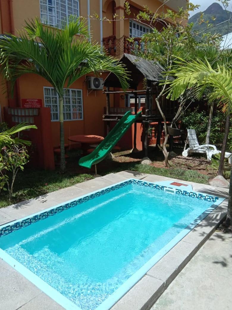 Suitetrails - Beau Vallon Villa Self Catering With Pool