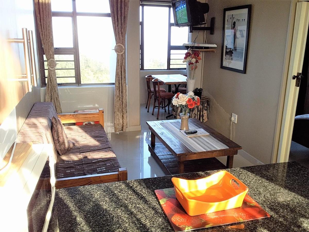 302 Riviera - Housity