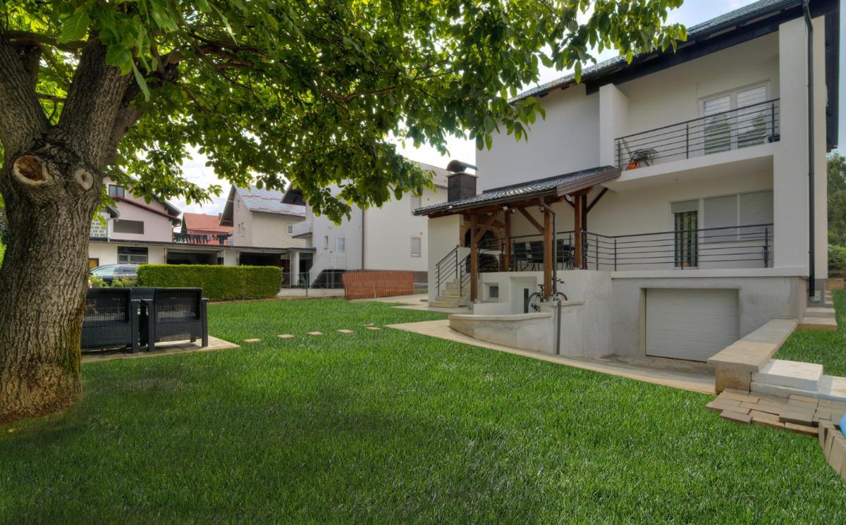 House Smolčić - Housity
