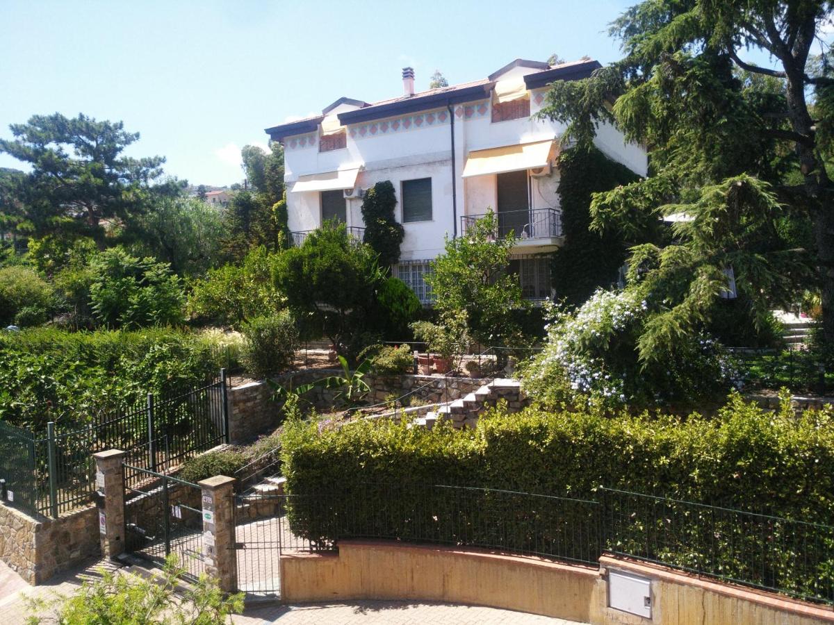 Cà De Rossana Bed&Breakfast - Hizvo