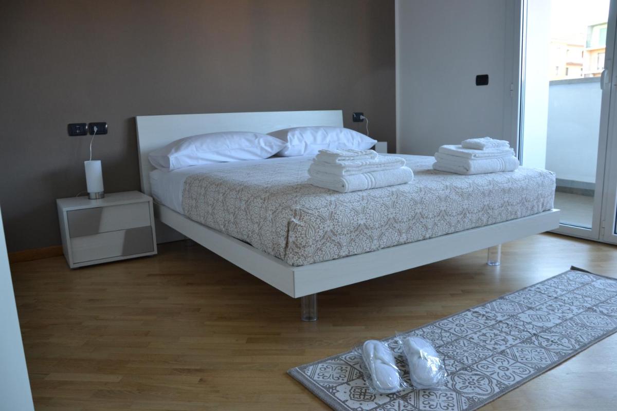 Apt. Acacia - Zona Ospedale Sant'Orsola e Fiera - Hizvo