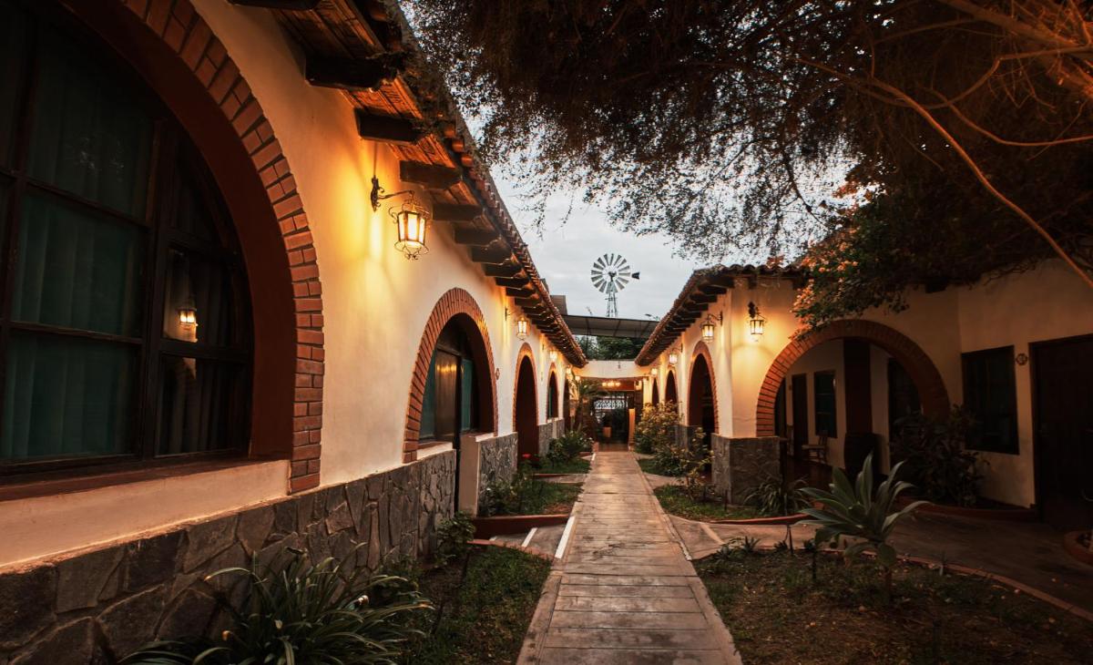 Hotel Majoro - Housity