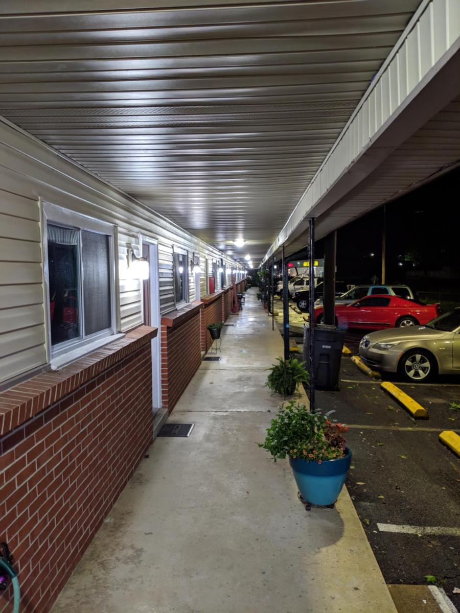 Budget Inn - Housity