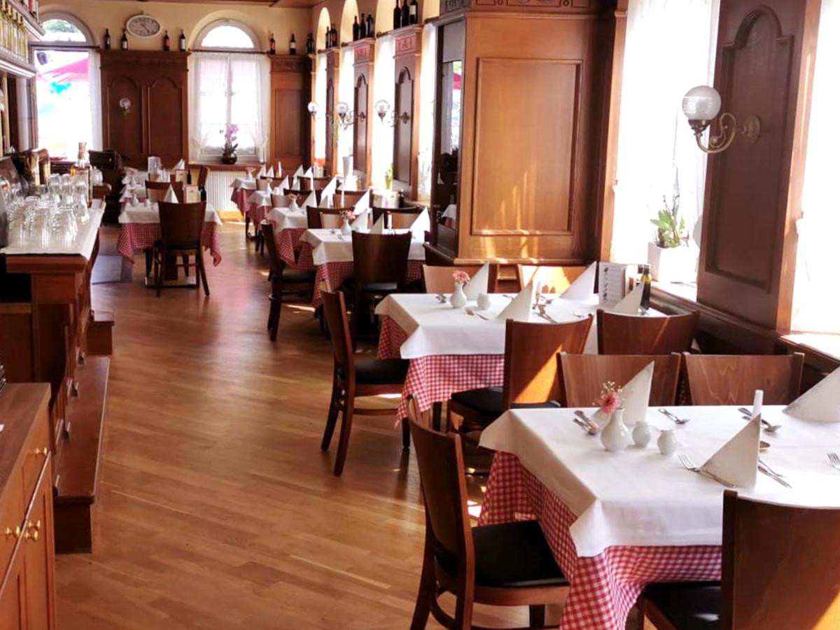 Hotel DREI SCHWANEN - Ristorante Due Fratelli - Housity