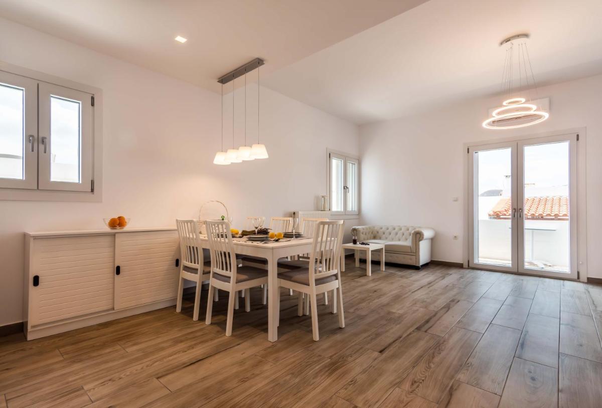White Rock Milos Suites - Housity