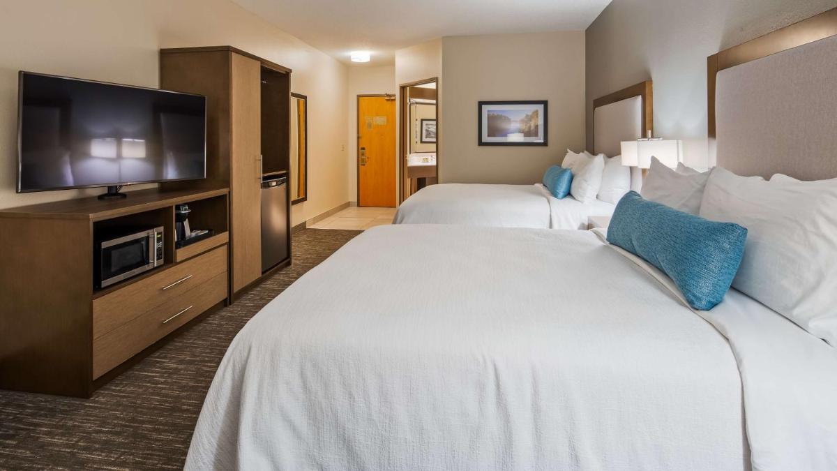 Best Western Plus Hudson I-94 - Housity
