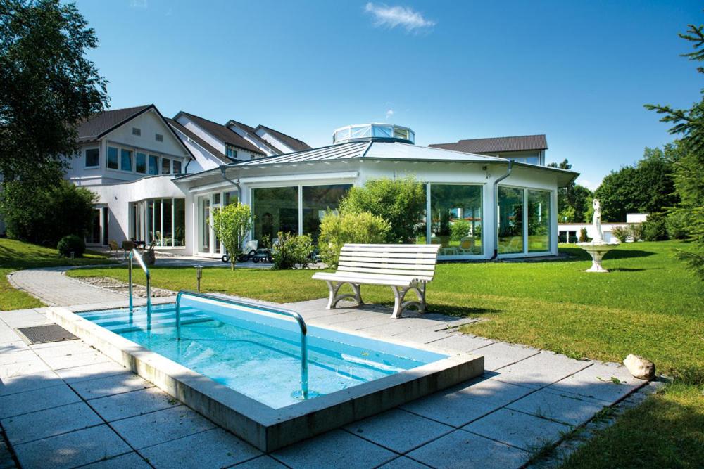 Hotel Traube Revital - Housity