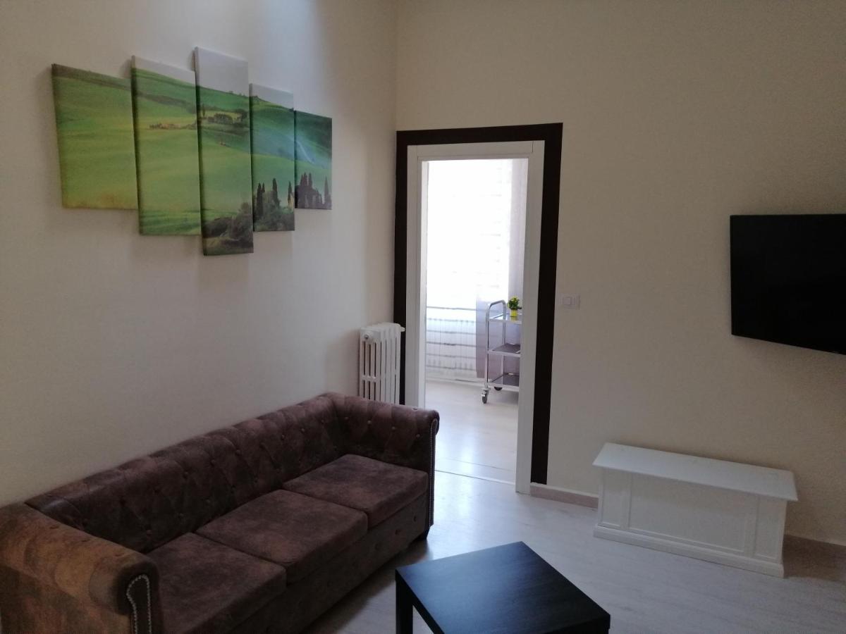 Le Finestre sulla Piazza - Housity