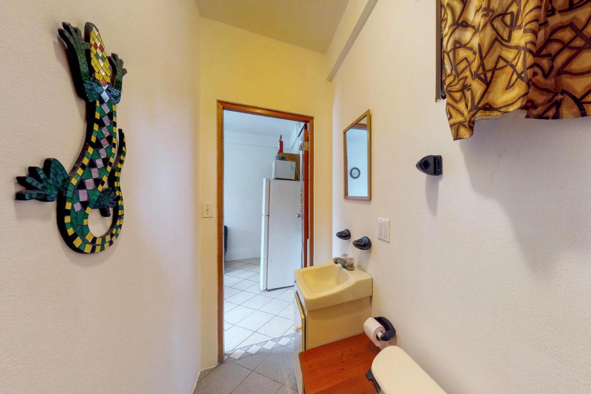 Mayan Falls - Housity