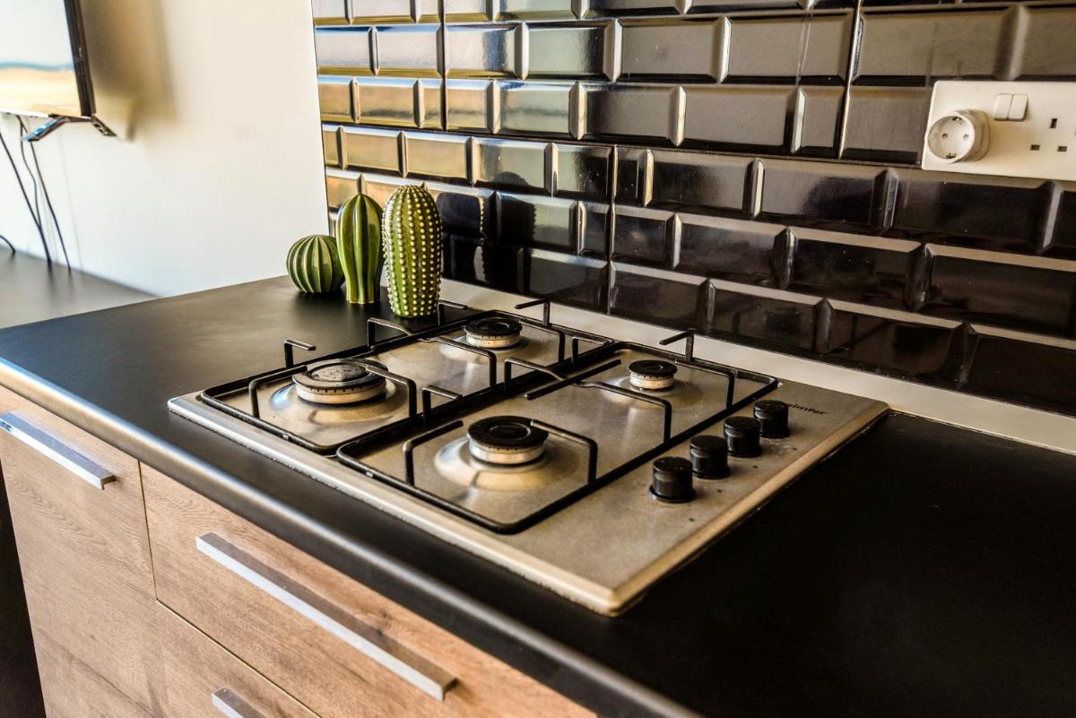 Hotel Standard Stylish Studio - contactless check-in&check out - Housity