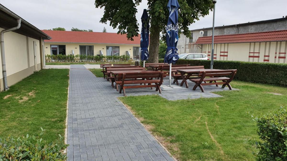 Hotel Stadt Magdeburg - Housity